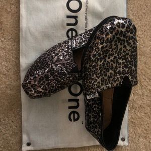 Sequin Cheetah Toms
